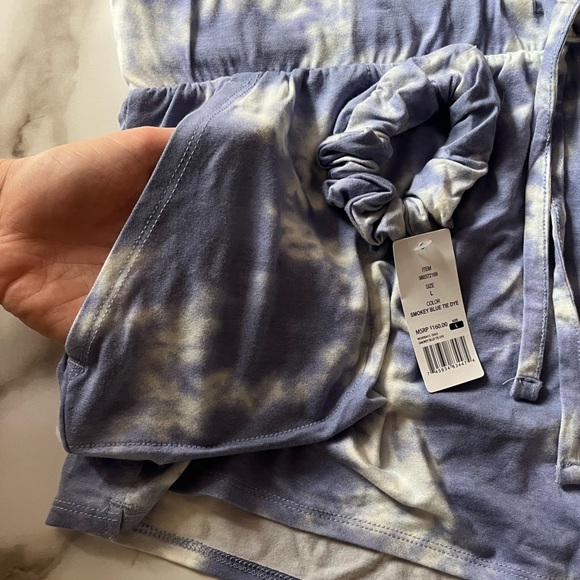 NWT Wildfox shorts w/ matching scrunchie in “Smokey Blue Tie Dye” - Picture 6 of 6